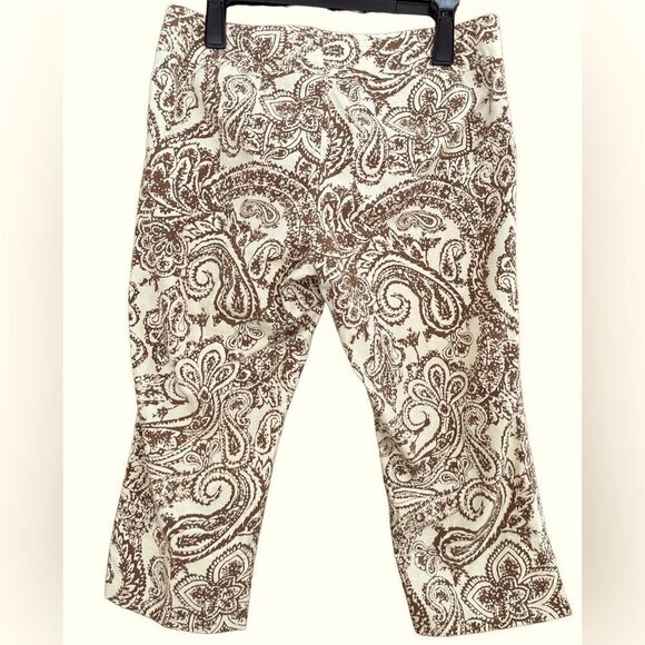 GAP brown/cream paisley print Stretch capri pants, size 10. - Picture 2 of 5